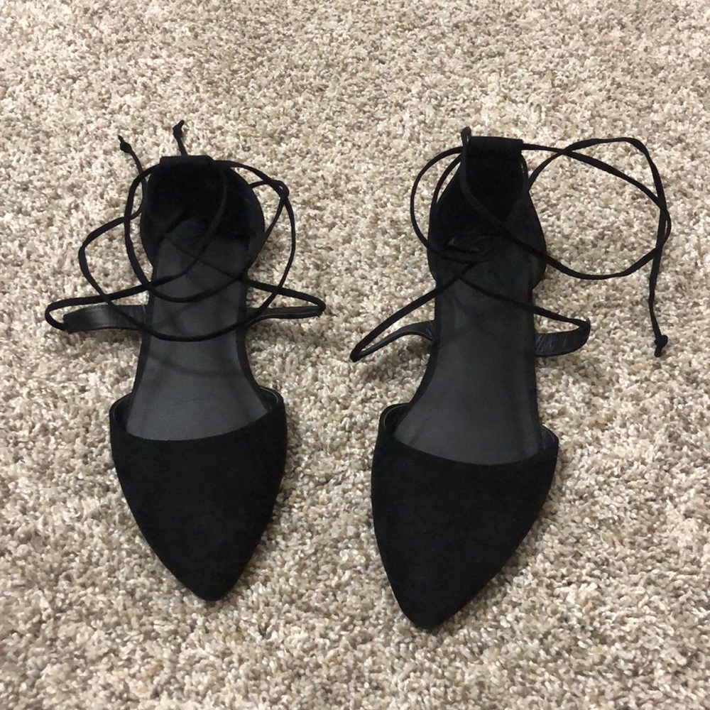 Crossover laced ballerina flats